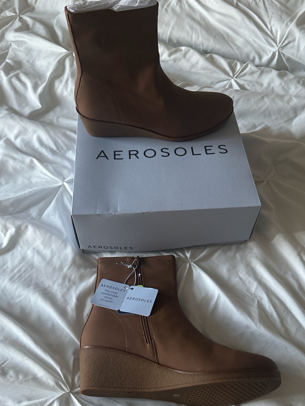 AEROSOLES Brown BINNIE Wedge Ankle Boots